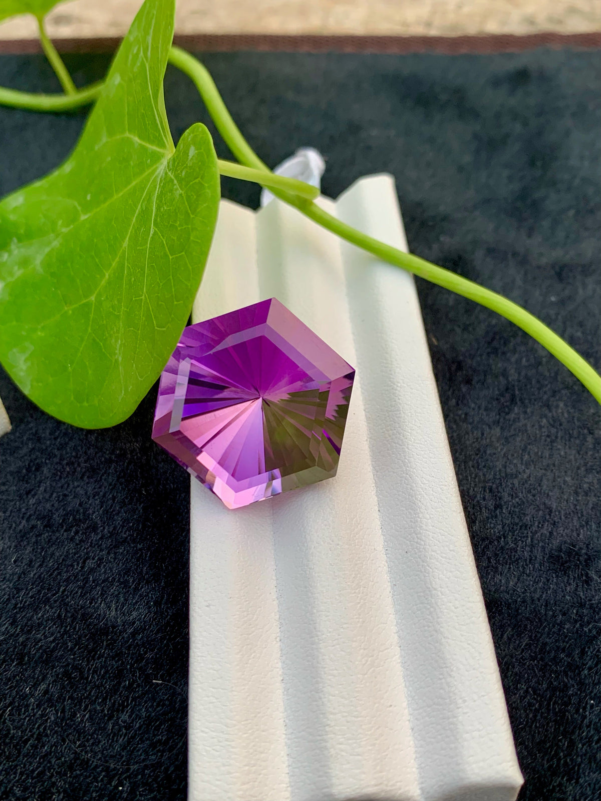 Pink Purple Amethyst Gemstone: 52.00 CT Fancy Cut Stone