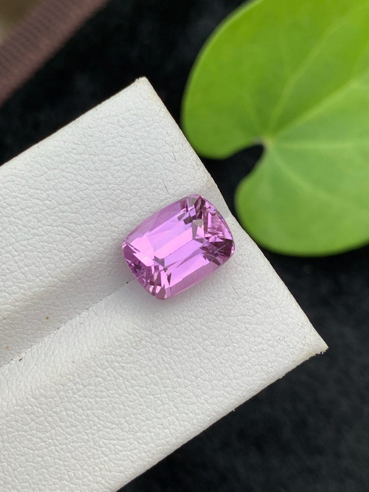 Pink Kunzite Gemstone: 4.85 CT Faceted Cushion Cut Stone