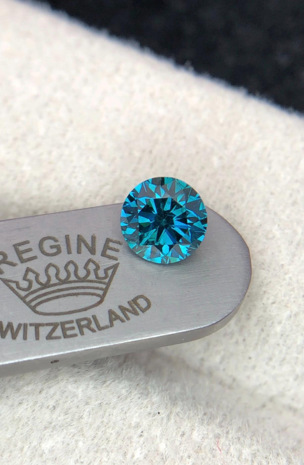 Vivid Blue Diamond 0.45ct: Round Brilliant Cut Gemstone