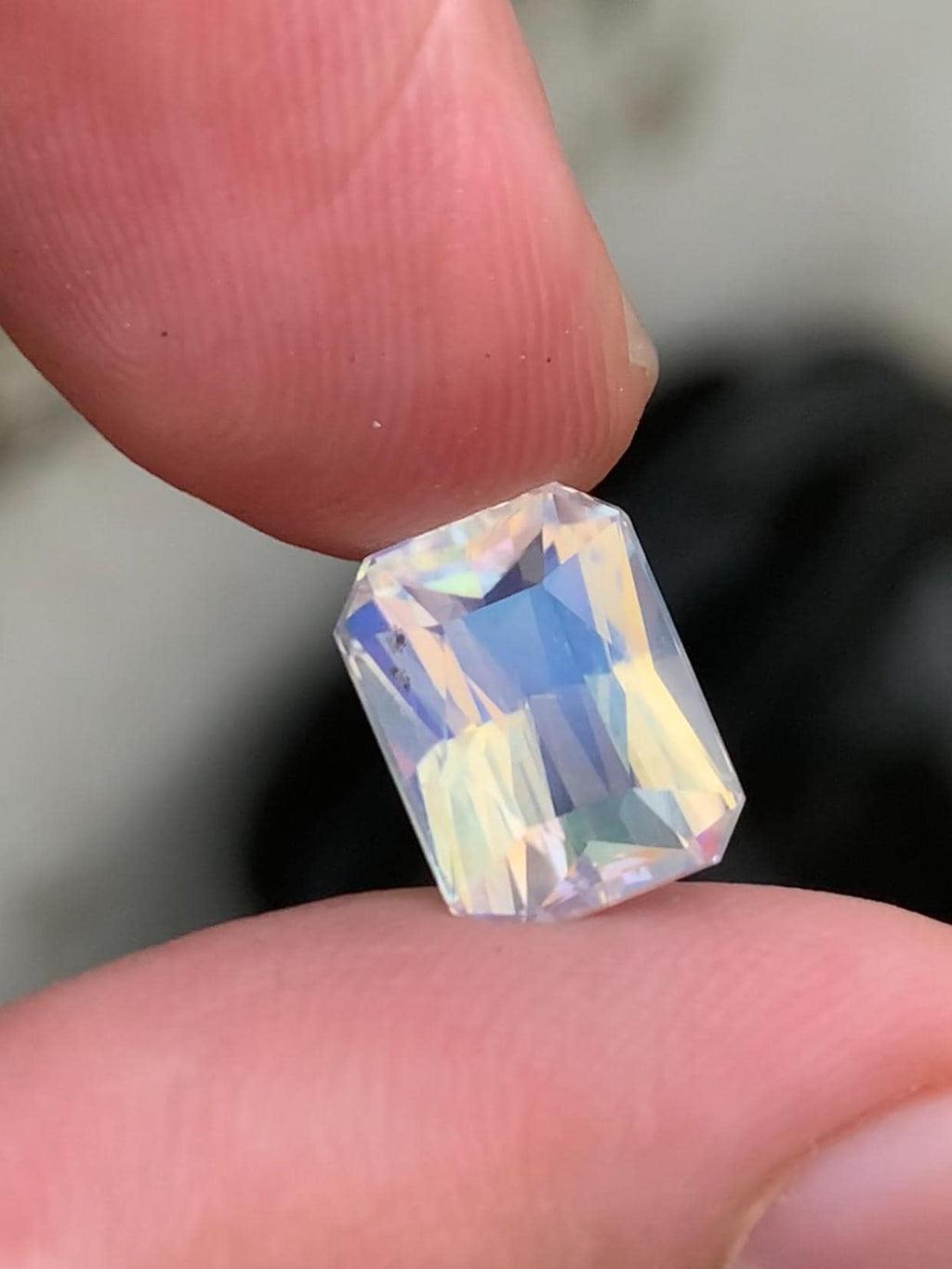 4.60 Carat Rainbow Moonstone: Oval Cut Blue Flash Gemstone