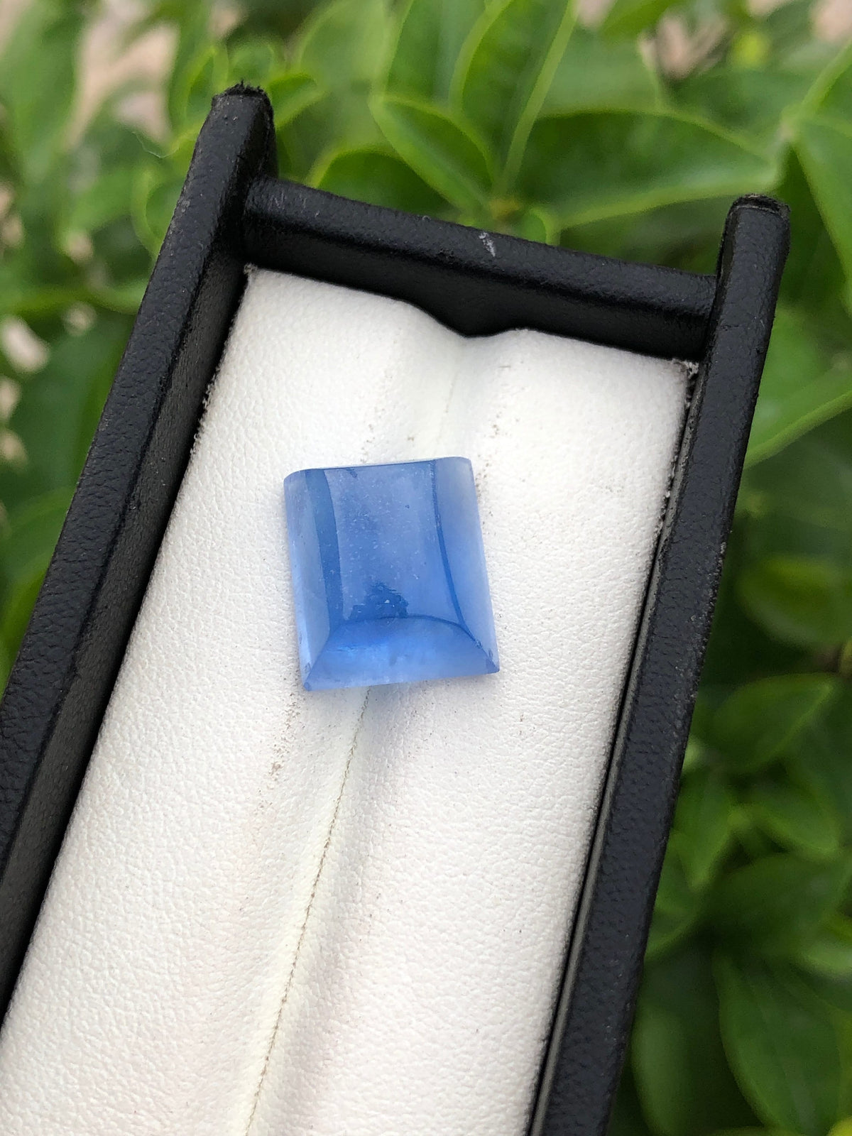 Santa Maria Aquamarine Sugarloaf Cabochon: Blue Gemstone, 16.0 CT