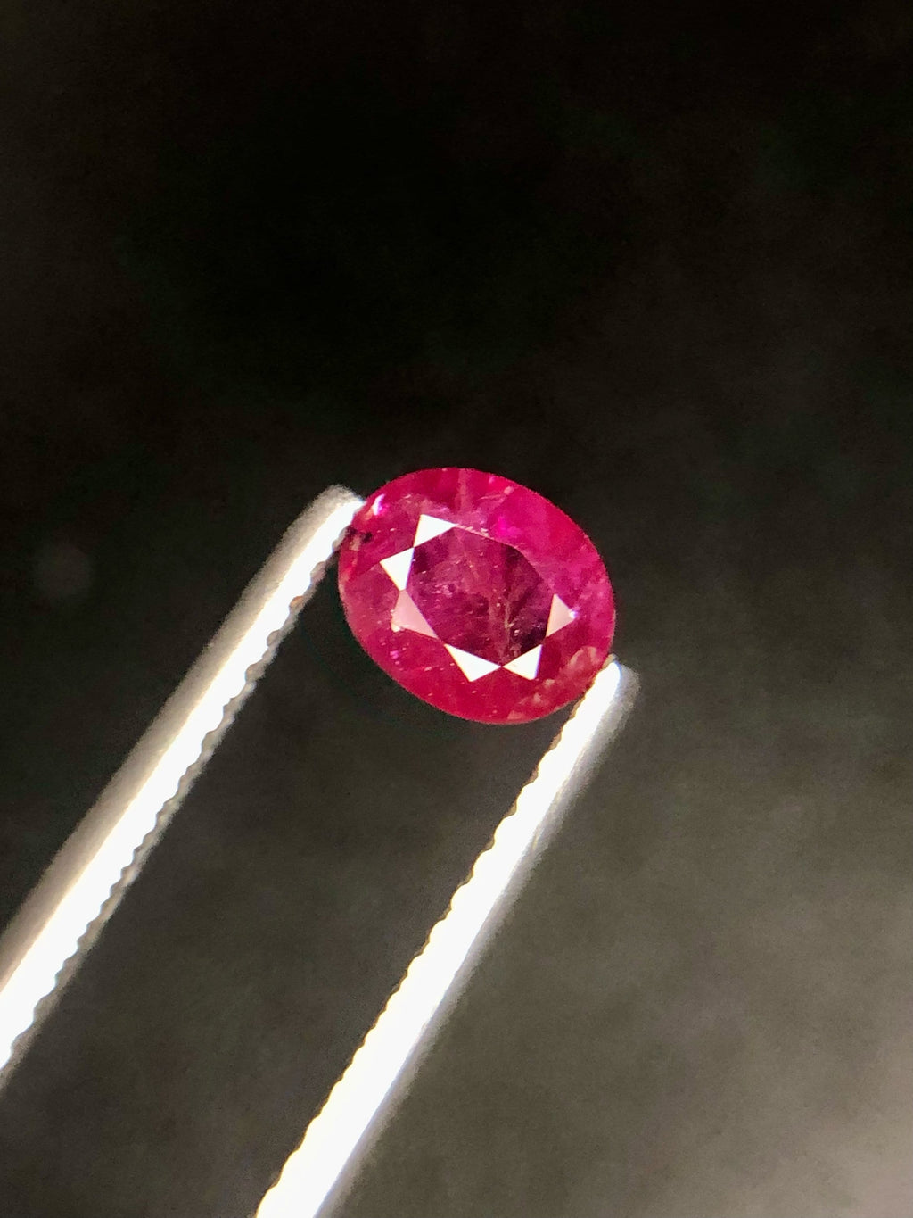 Vivid Red Afghanistan Ruby Gemstone, Oval Cut 0.95 CT