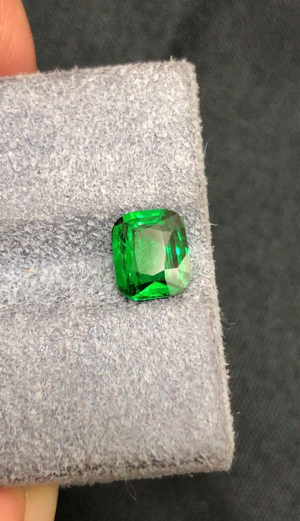 Tsavorite Garnet 1ct Cushion Cut Green Gemstone Tanzania Fine Collector Stone