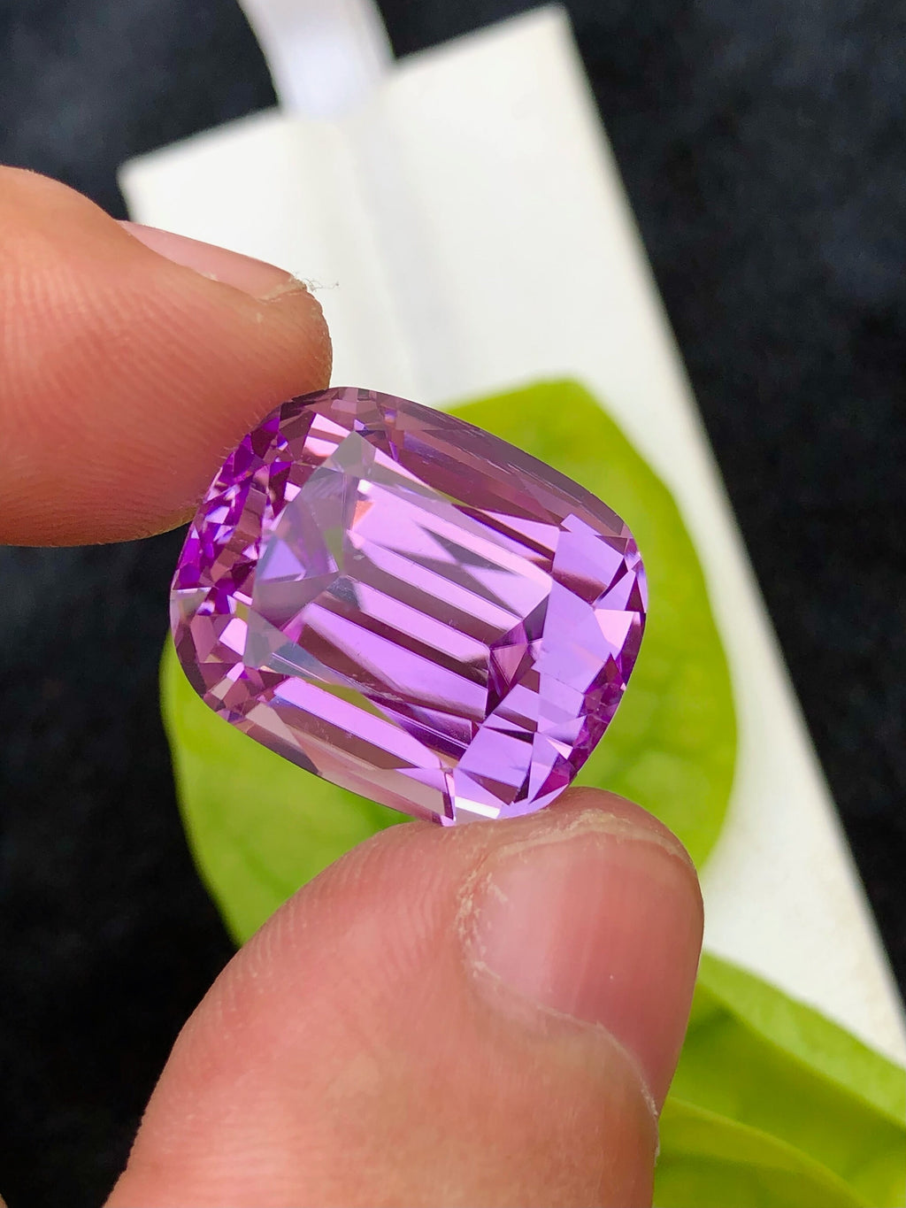 Natural Lavender Pink Kunzite Gemstone: Flawless Cushion Cut, 31.55 CT