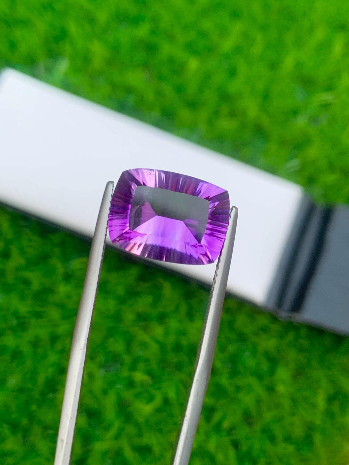Light Purple Amethyst Gemstone: Flawless Cushion Cut, 8.75 CT