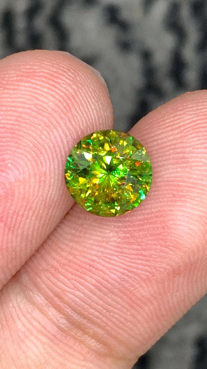 1.30 CT Round Cut Sphene Gemstone: Natural Himalayan Titanite