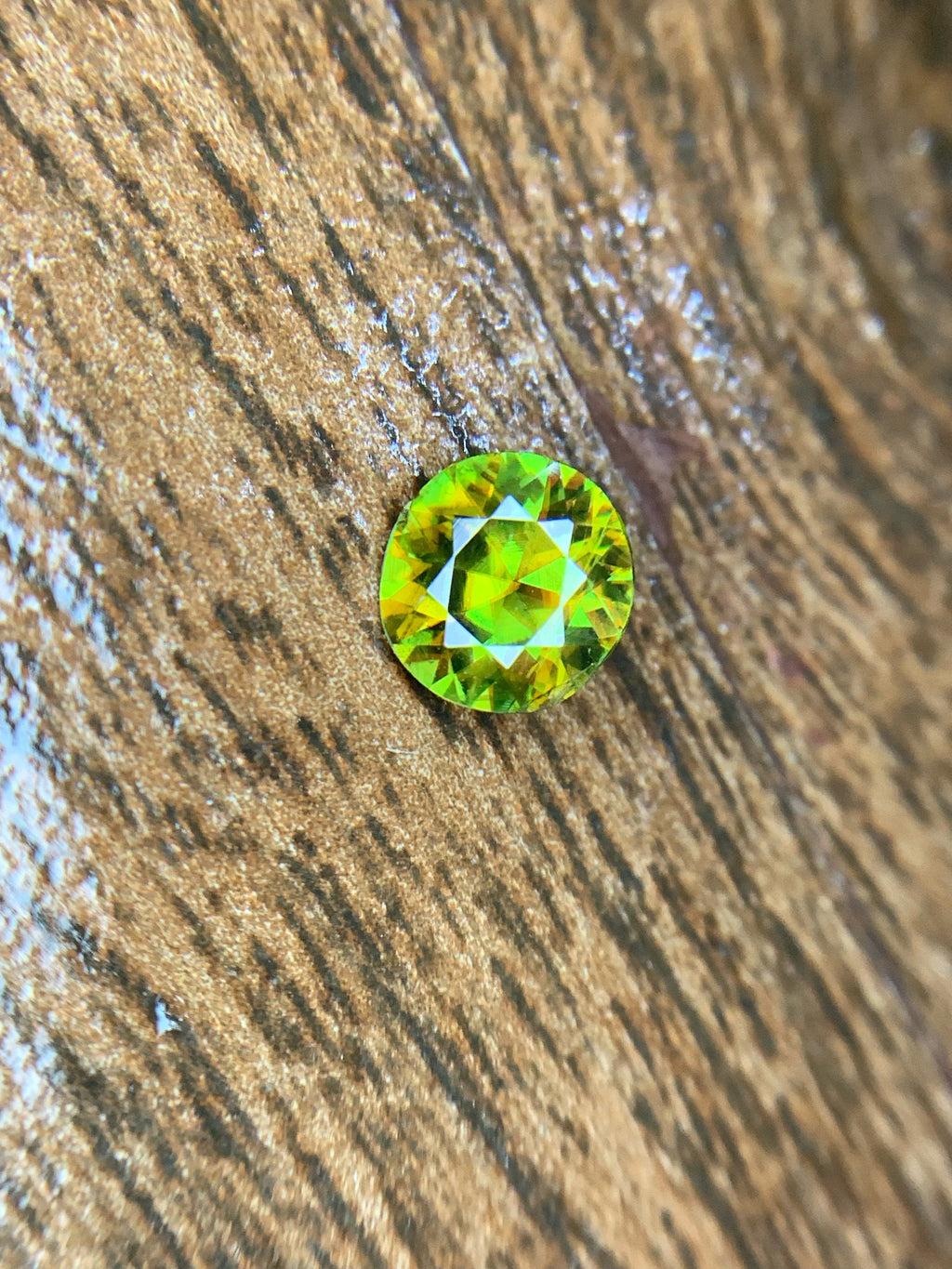 1.10 CT Round Cut Sphene Gemstone: Himalayan Origin