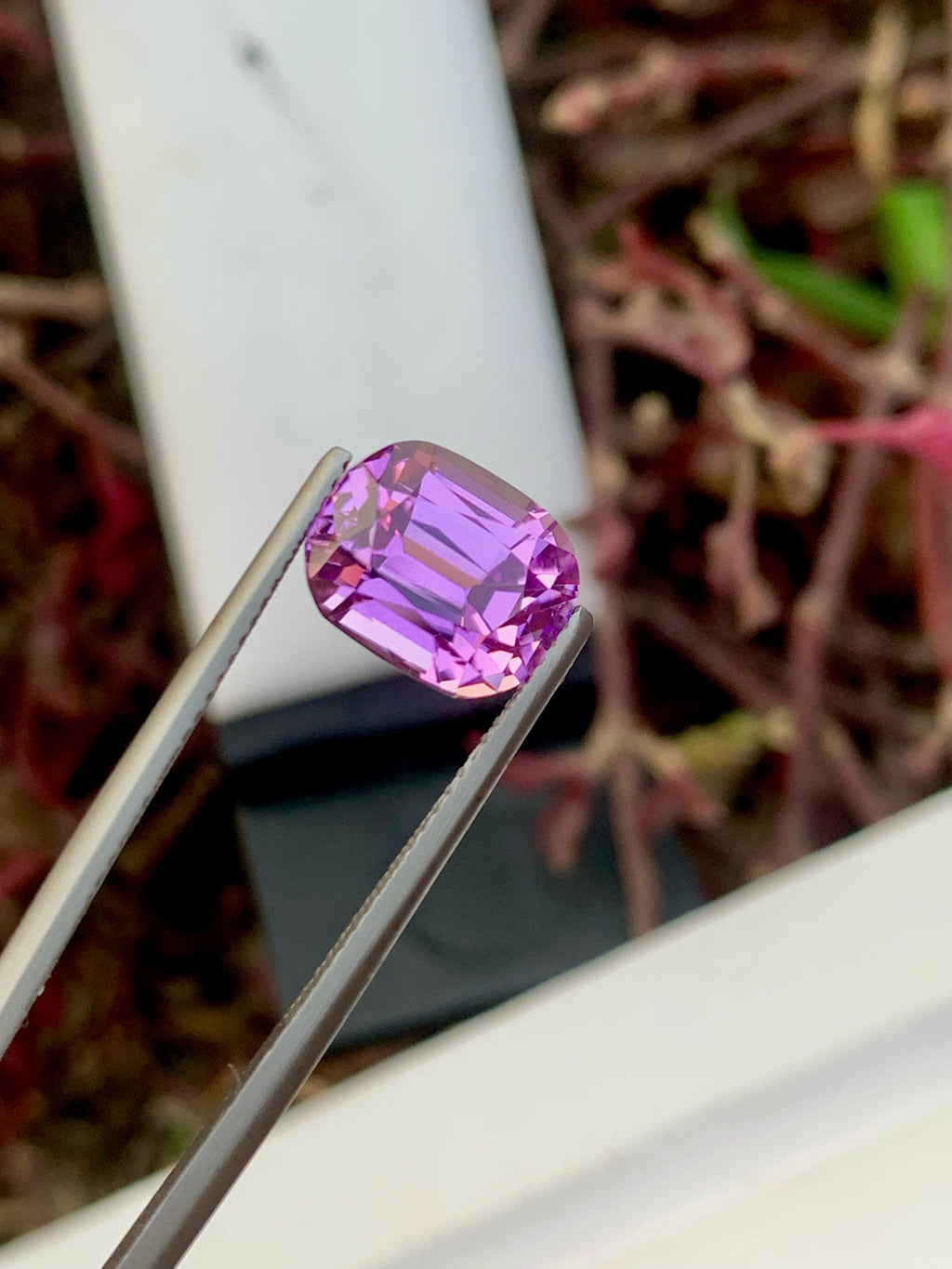 Deep Pink Kunzite Gemstone: 7.15 CT Cushion Cut Spodumene Stone