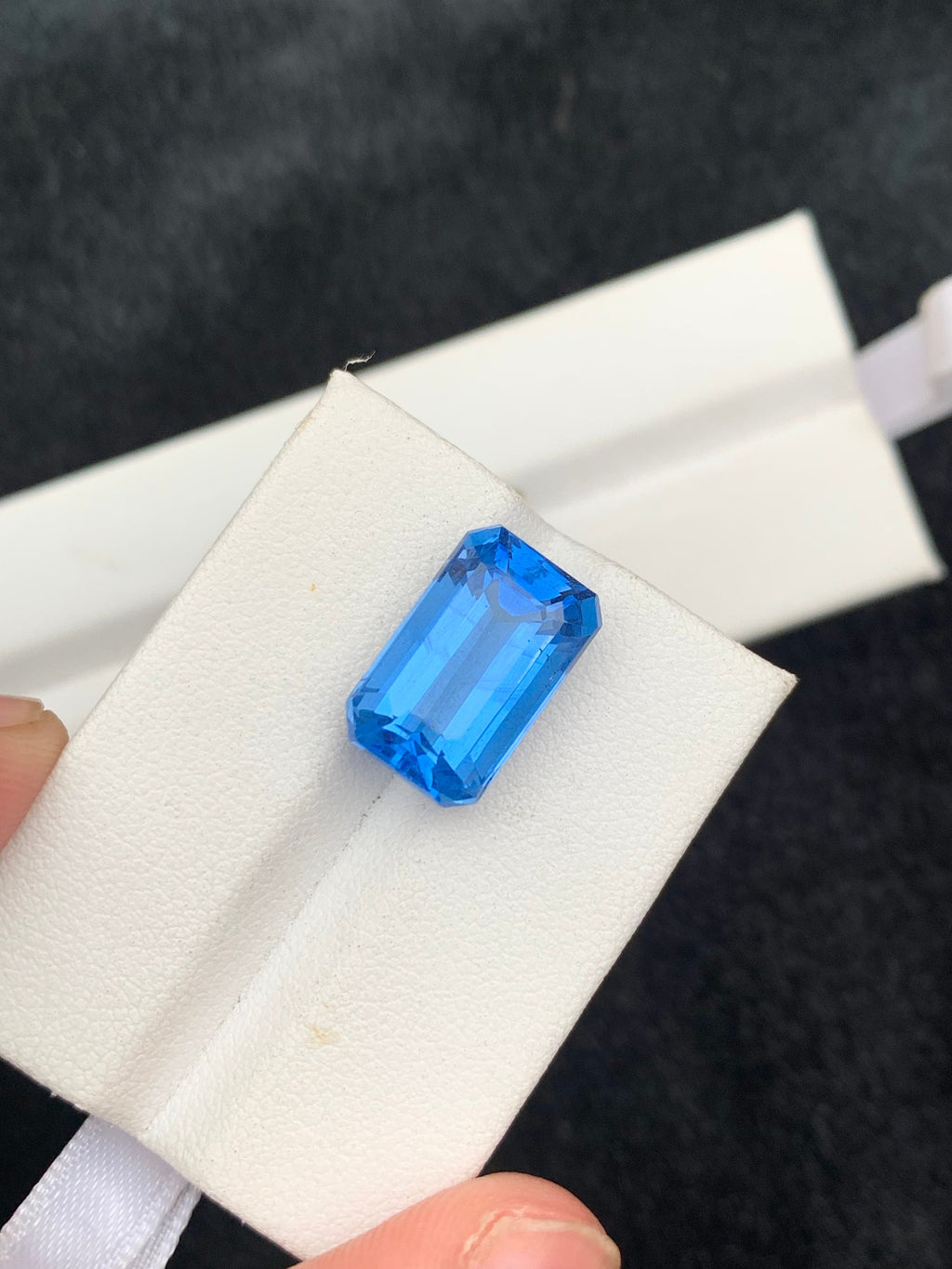 Santa Maria Aquamarine Beryl Gemstone: Emerald Cut Crystal Blue (14x08x07 MM)