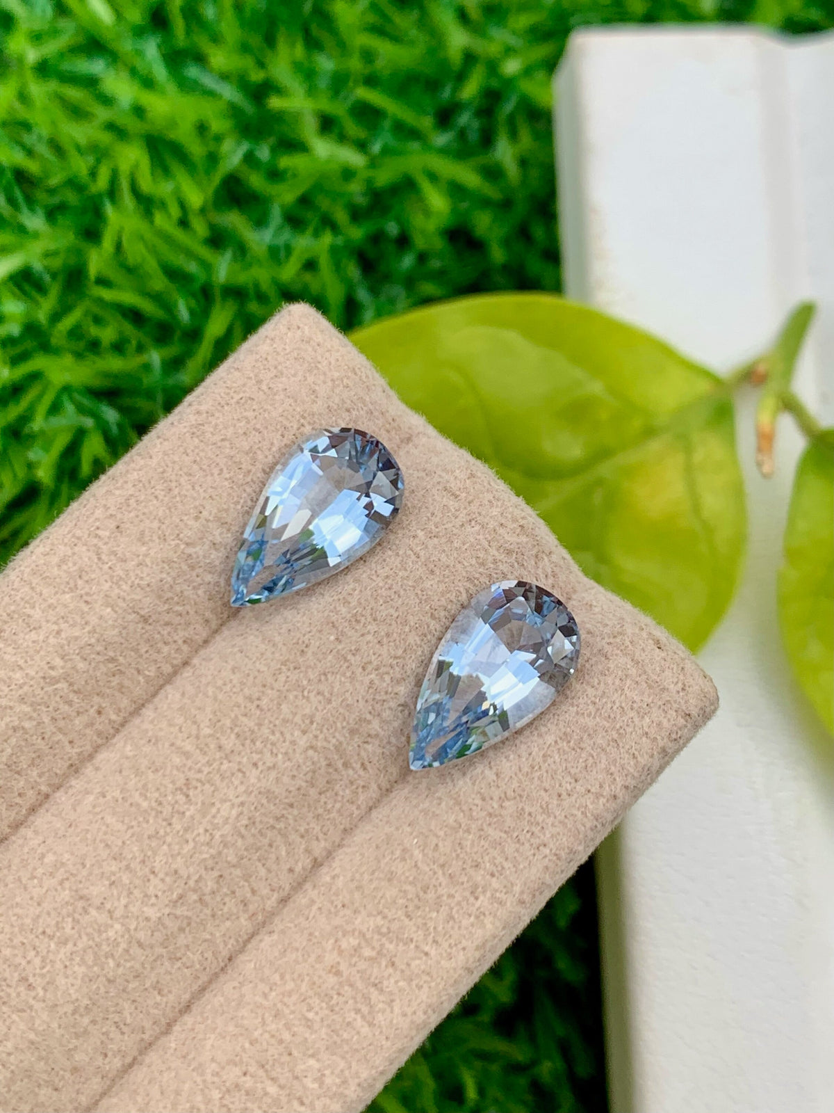 Santa Maria Aquamarine Gemstone Pair: Pear Cut Beryl, 3.70 CT