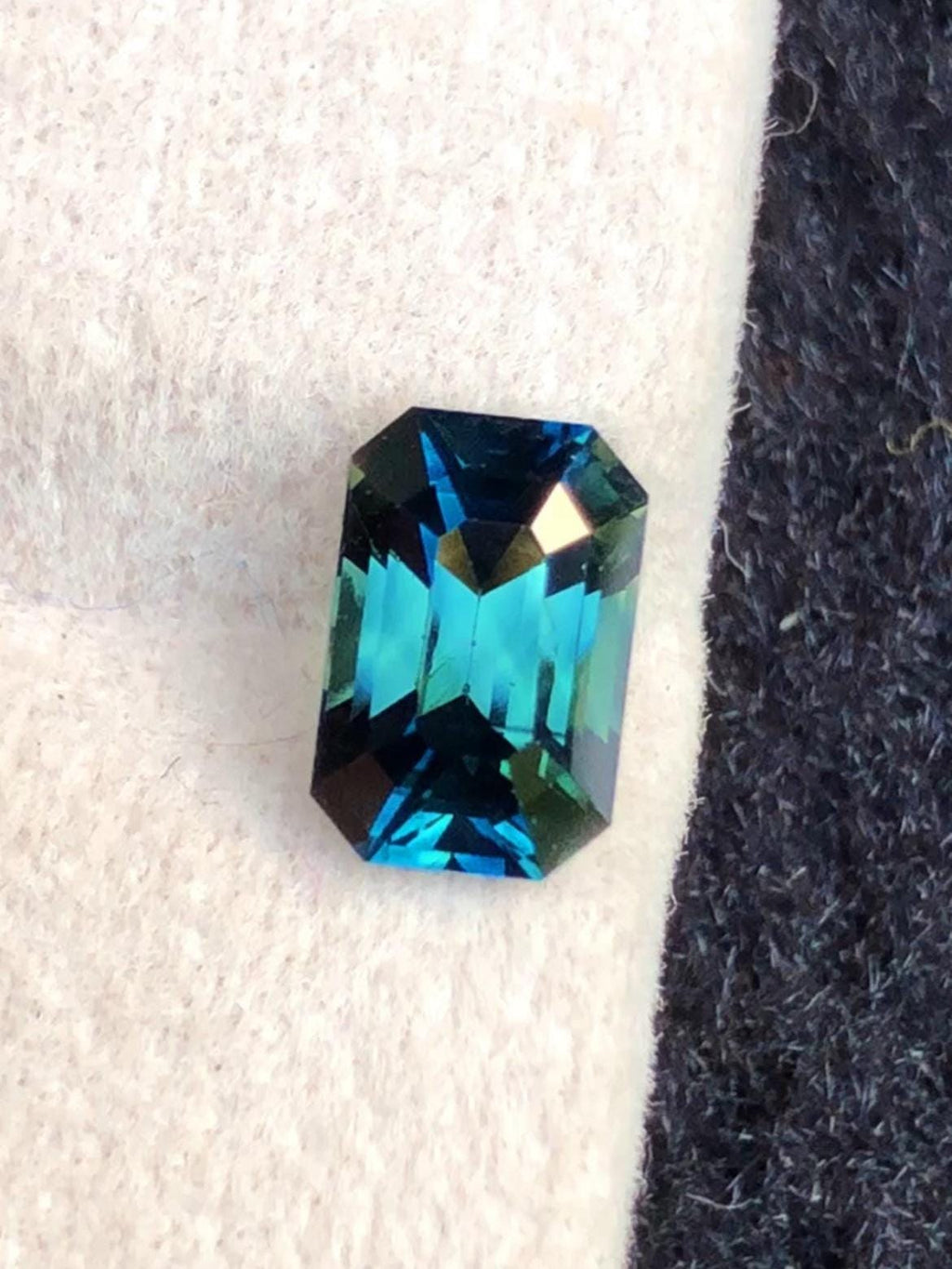 Teal Sapphire 1.67ct Octagonal Cut from Madagascar – Certified