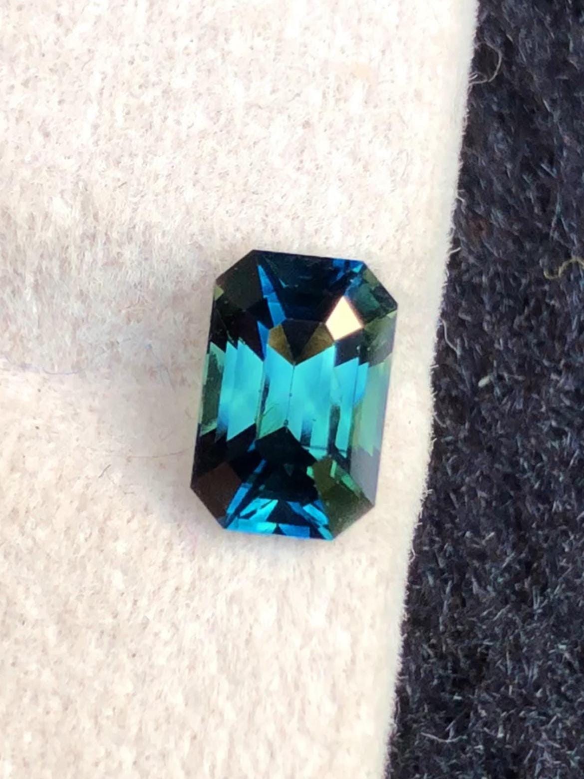 Teal Sapphire 1.67ct Octagonal Cut from Madagascar – Certified