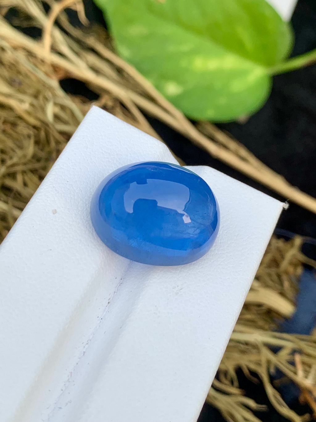 Santa Maria Aquamarine Cabochon: Deep Blue Gemstone, 29.20 CT