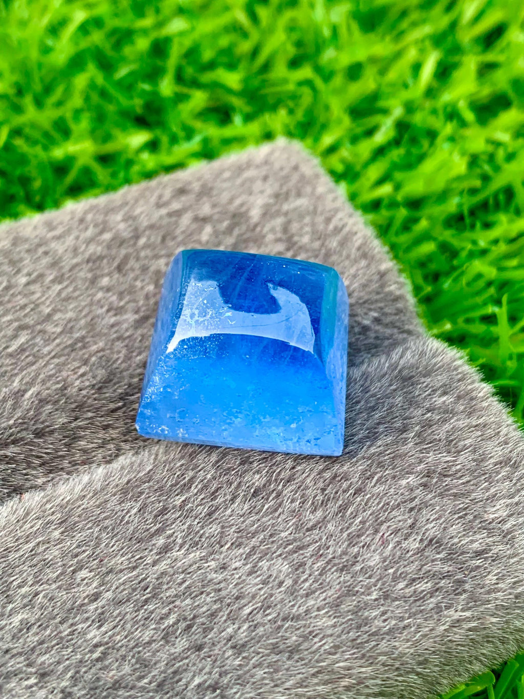 Santa Maria Aquamarine Cabochon: Sugarloaf Gemstone, 28.95 Carat