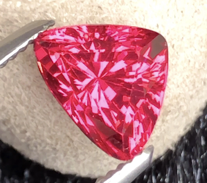 1.37 ct Mahenge spinel trillion